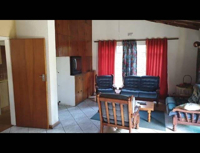 3 BEDROOM HOUSE FOR SALE IN NORKEM PARK
